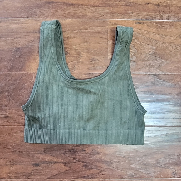 Urban Outfitters Ribbed Buttoned Dark Green Cropped Top Tank Top Size Small - Picture 4 of 6